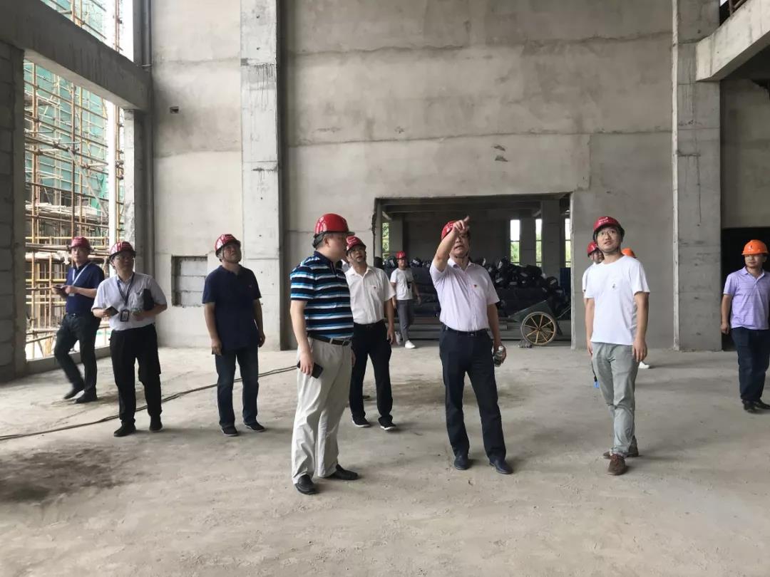 集团总经理鲁国庆到理工光科开展主题教育调研