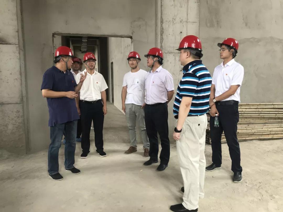 集团总经理鲁国庆到理工光科开展主题教育调研